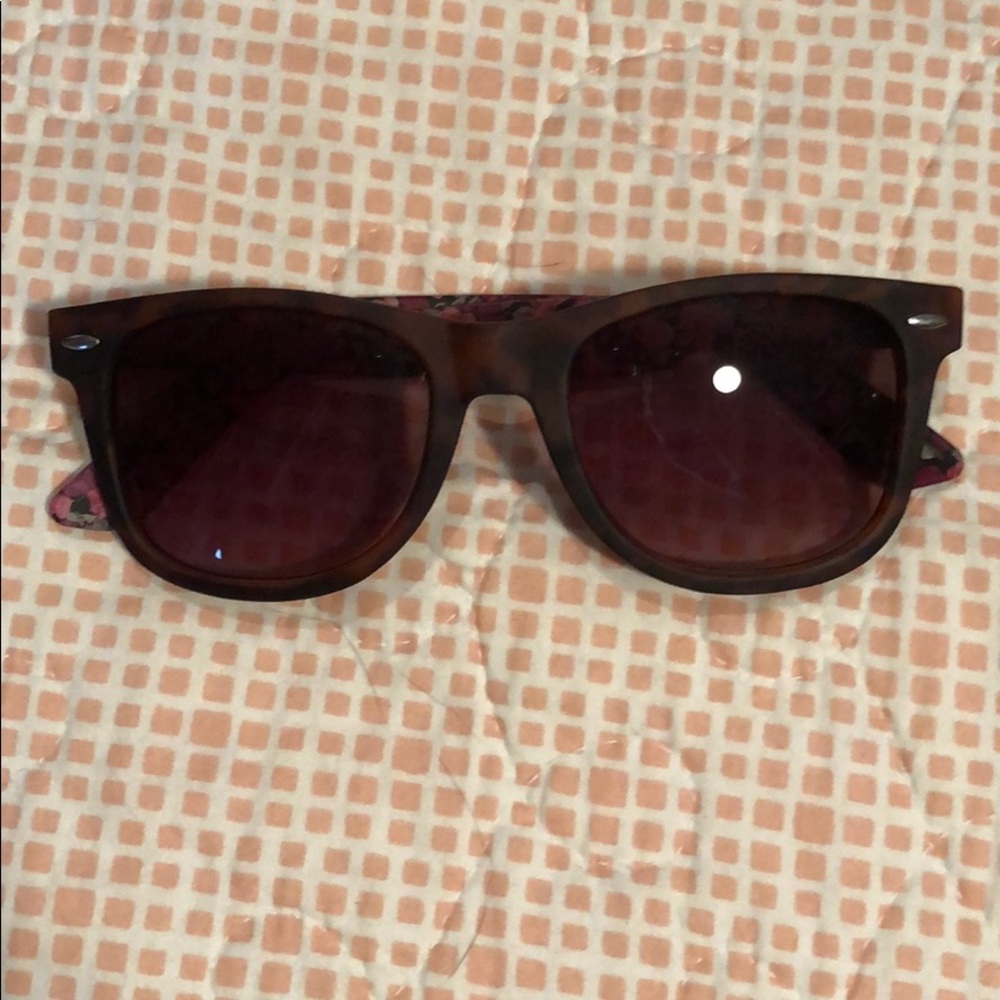 Sunglasses with Floral Detail